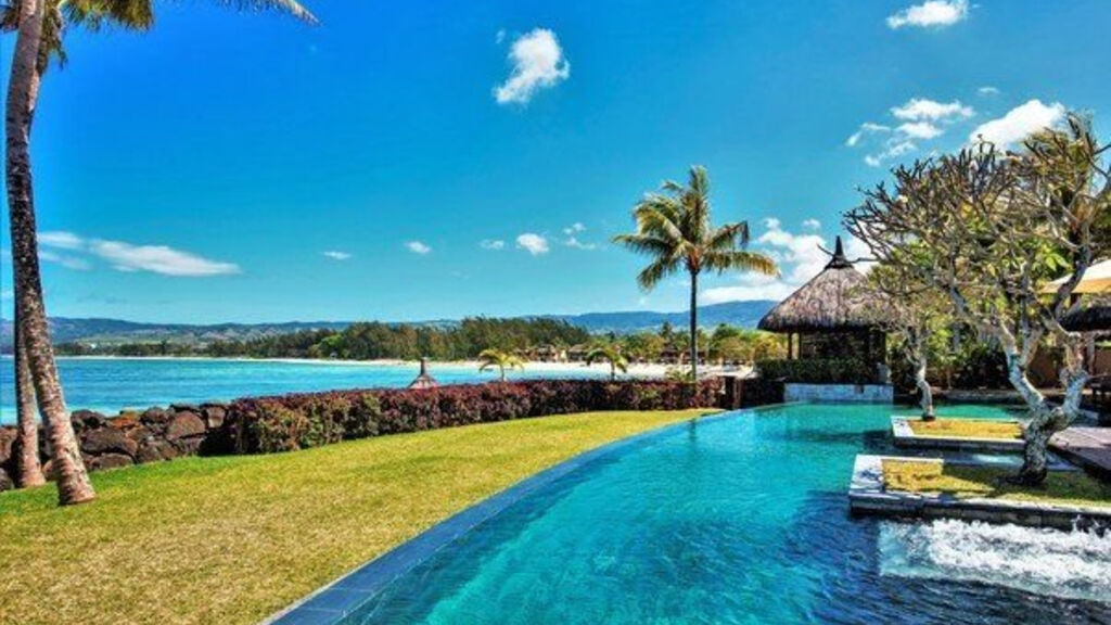 Shanti Maurice Resort & Spa