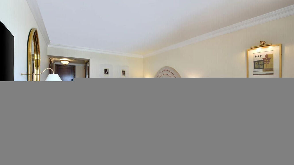 Sheraton Grand Doha Resort & Convention