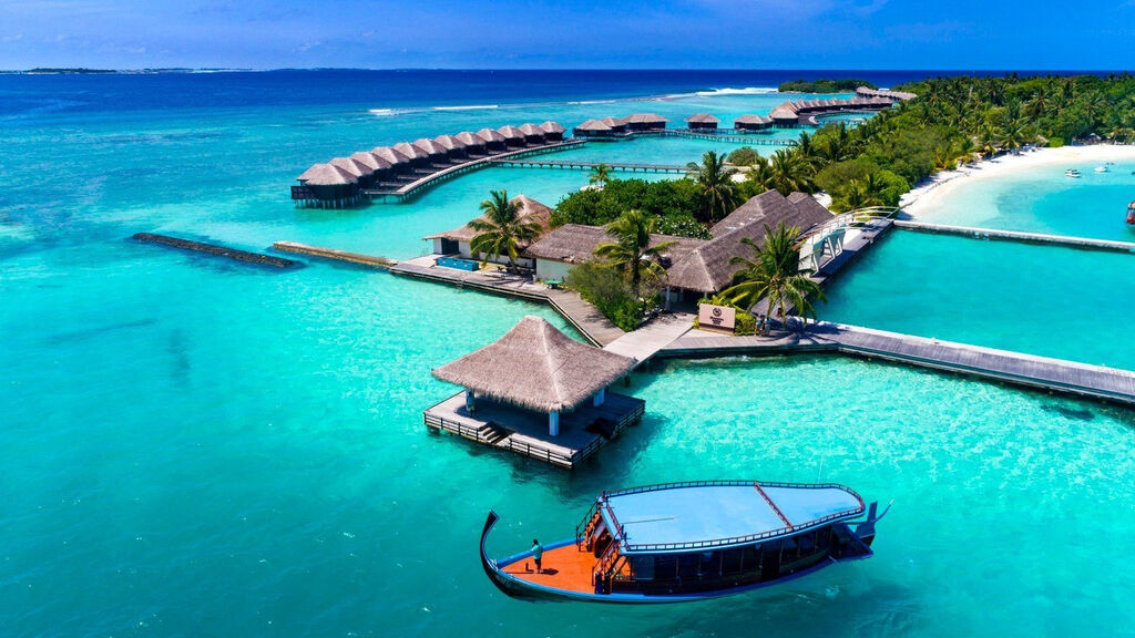 Sheraton Maldives Full Moon Resort & Spa