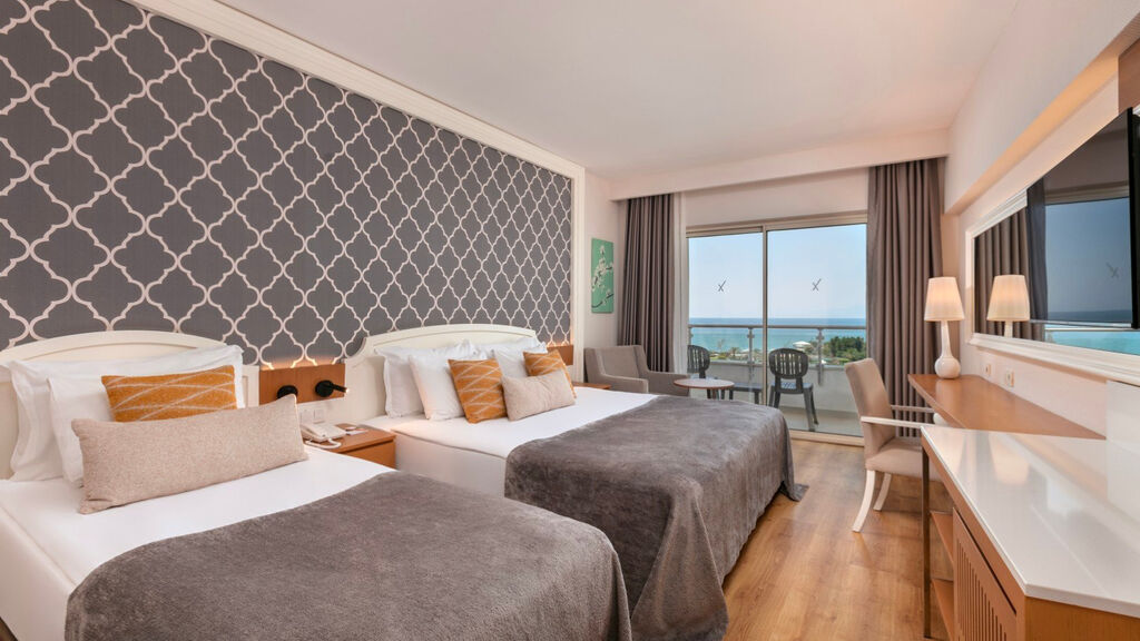 Sherwood Exclusive Lara