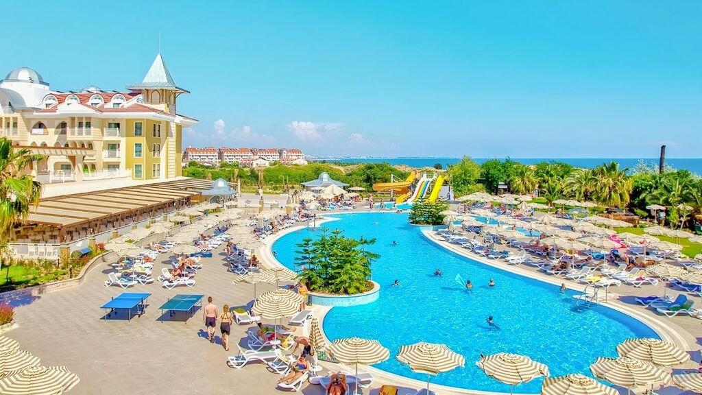 Side Star Resort