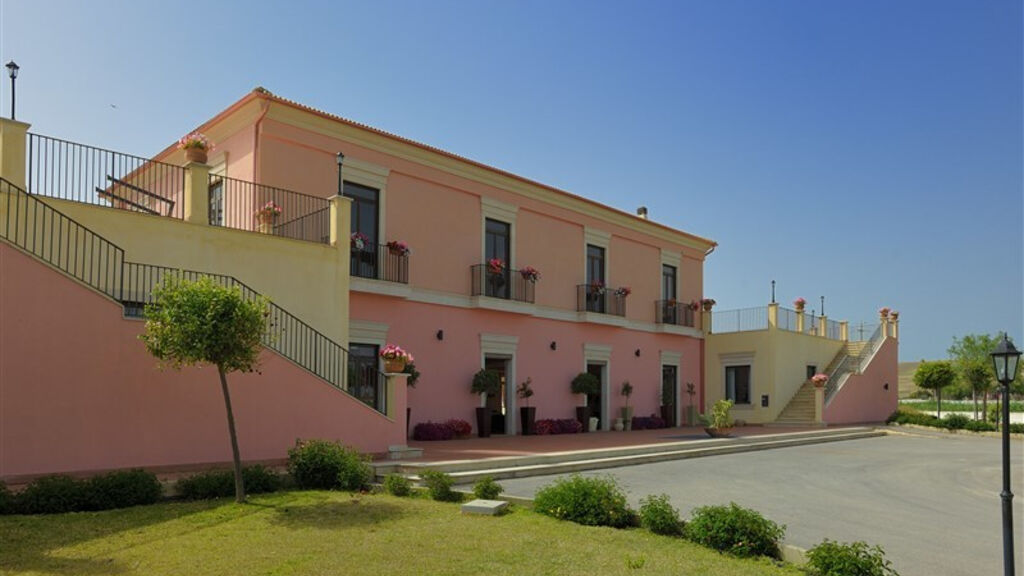 Sikania Resort & Spa