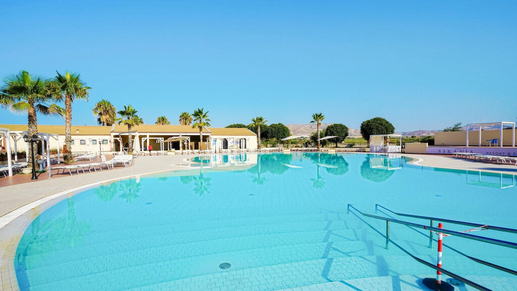 Sikania Resort & Spa