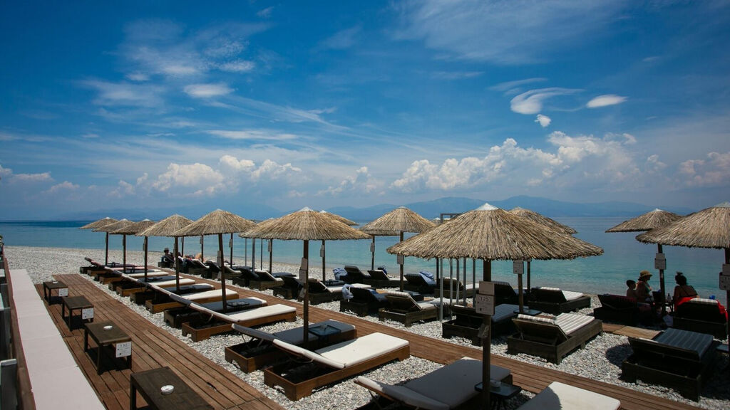 Sikyon Coast Hotel & Resort