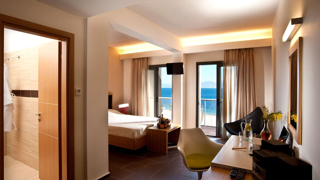 Sikyon Coast Hotel & Resort