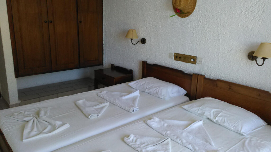 Simple Hotel Marieta