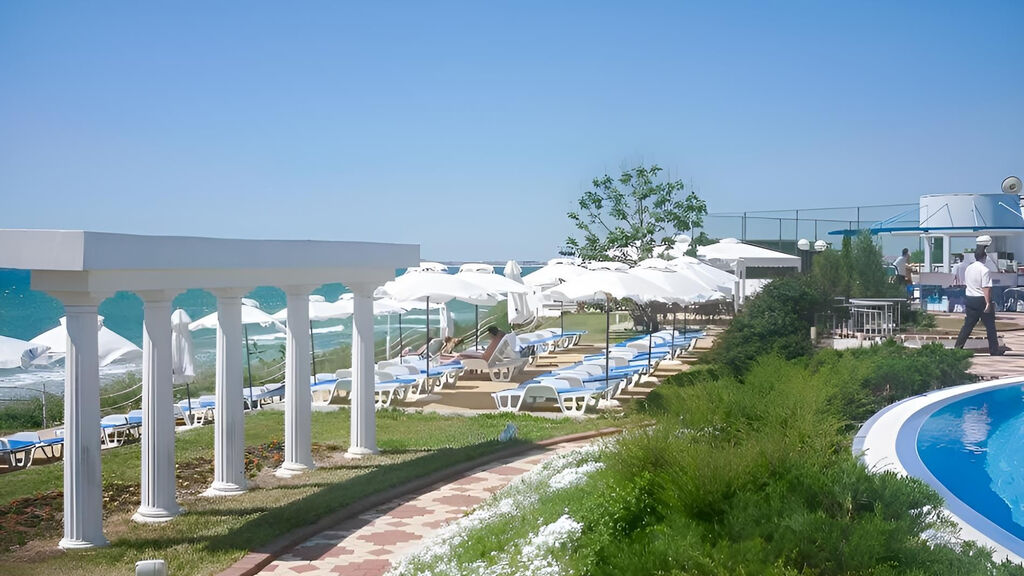 Sineva Beach