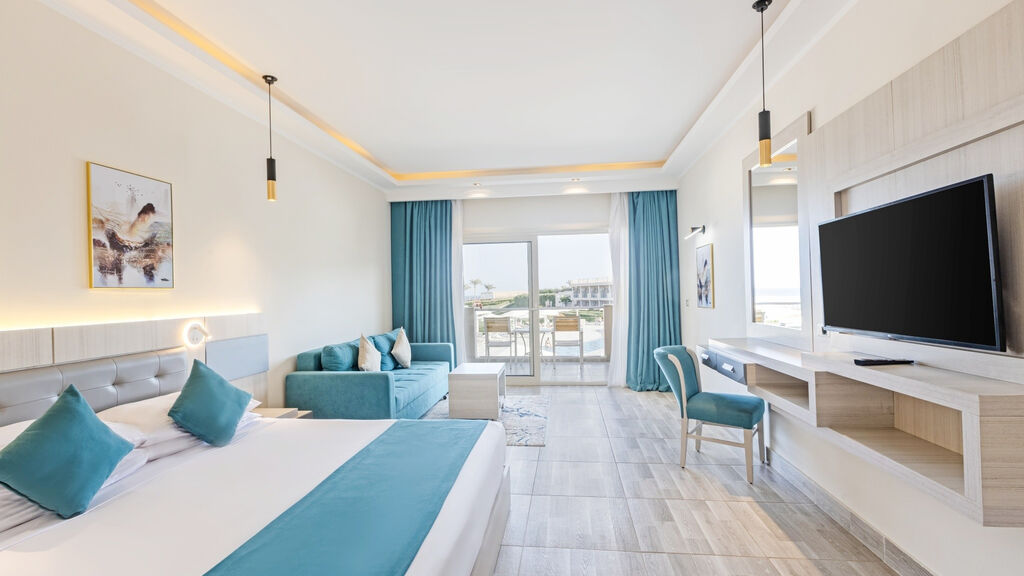 Sirena Beach Resort & Spa