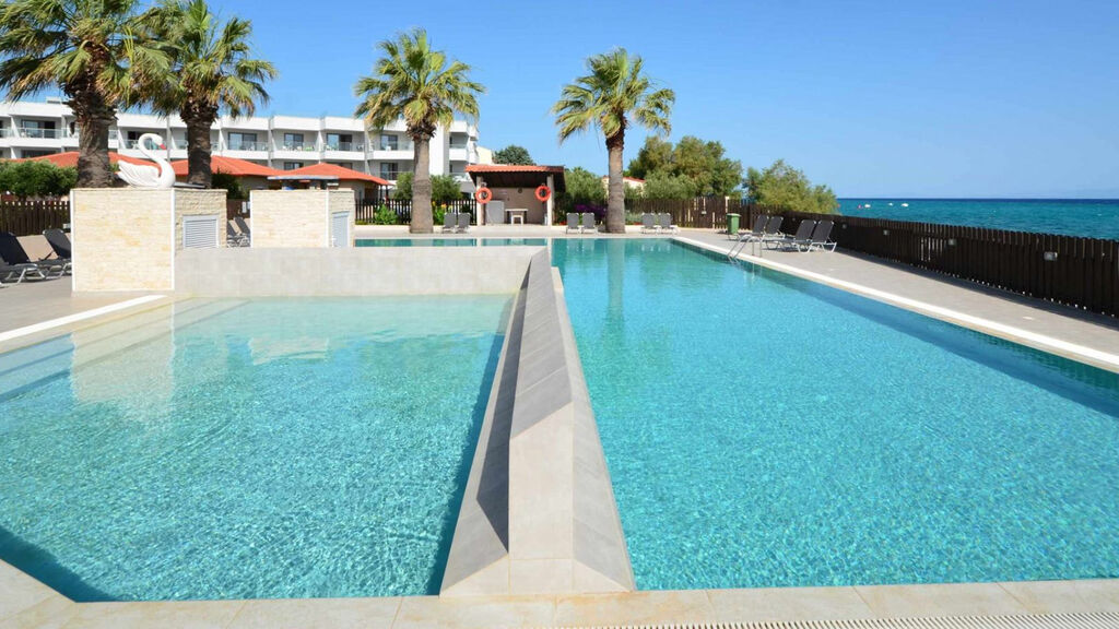 Sousouras Holiday Resort