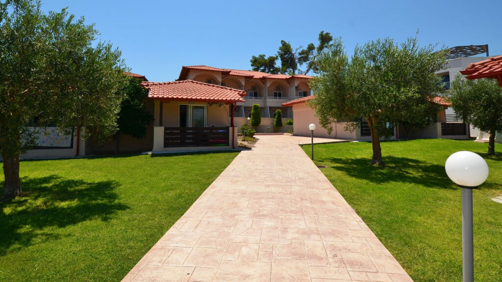 Sousouras Holiday Resort