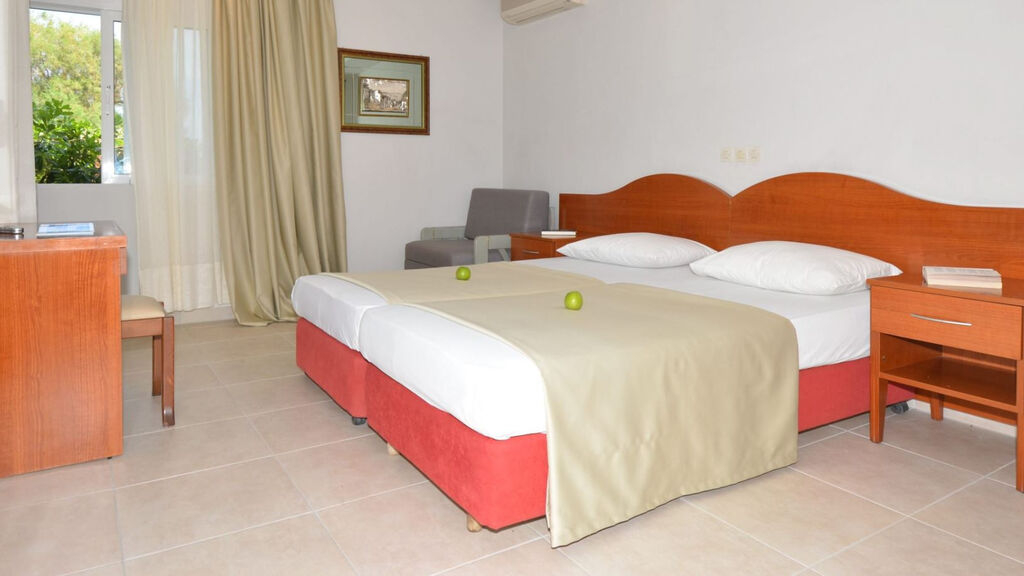 Sousouras Holiday Resort