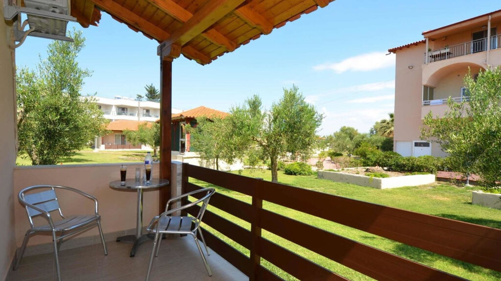 Sousouras Holiday Resort