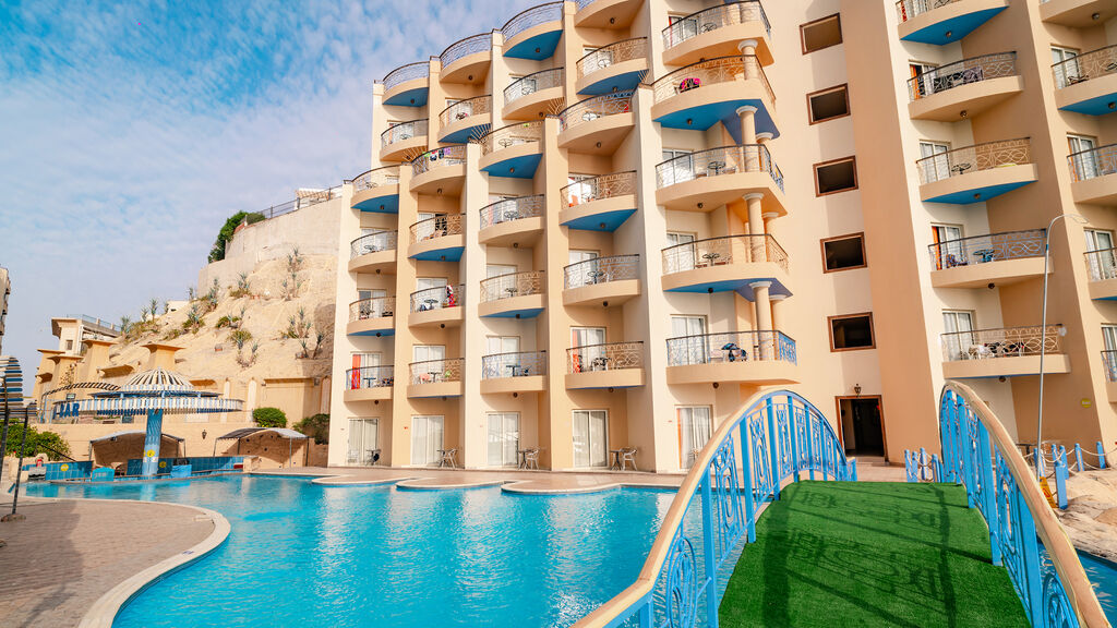 Sphinx Aqua Park Beach Resort