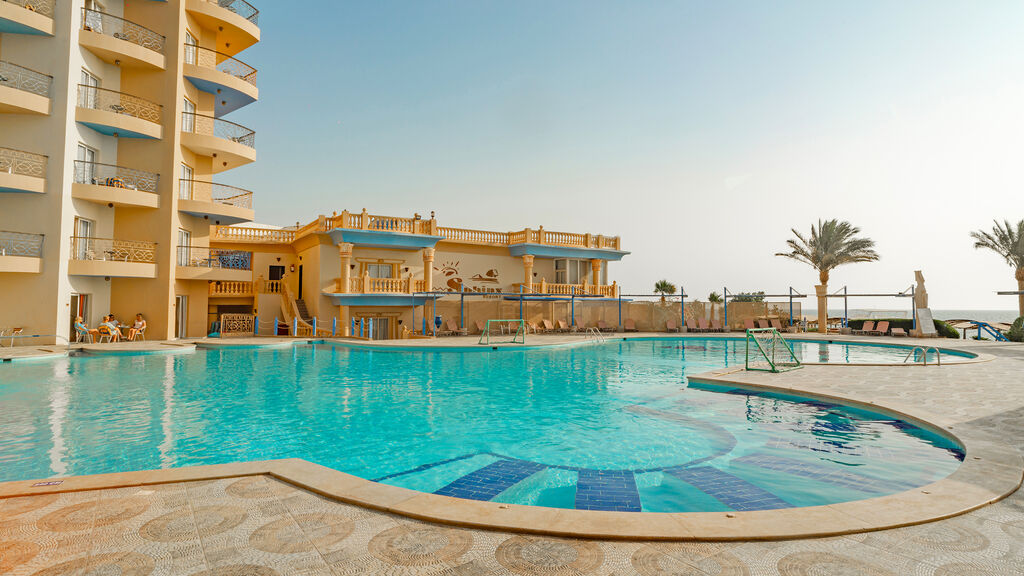 Sphinx Aqua Park Beach Resort