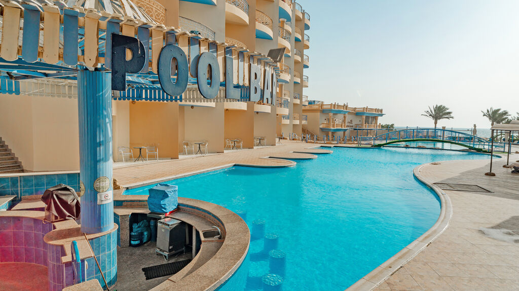 Sphinx Aqua Park Beach Resort