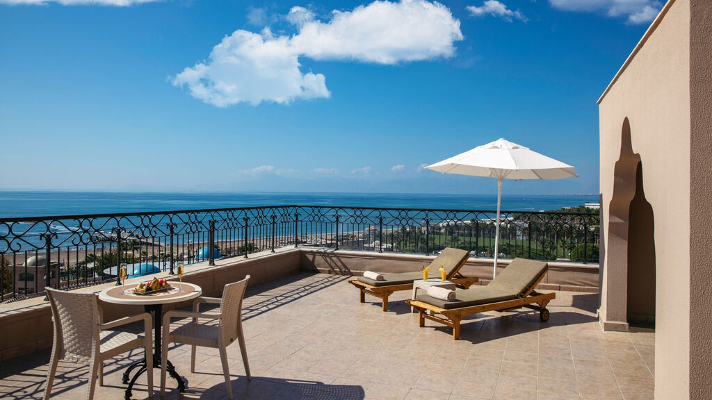 Spice Hotel & Spa