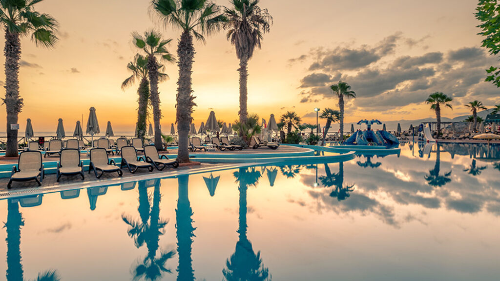 Star Beach Village