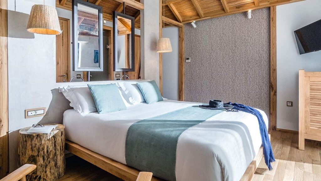 Stella Island Luxury Resort & Spa