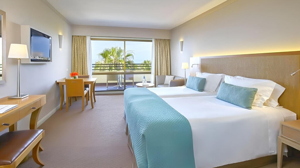 Suite Hotel Eden Mar