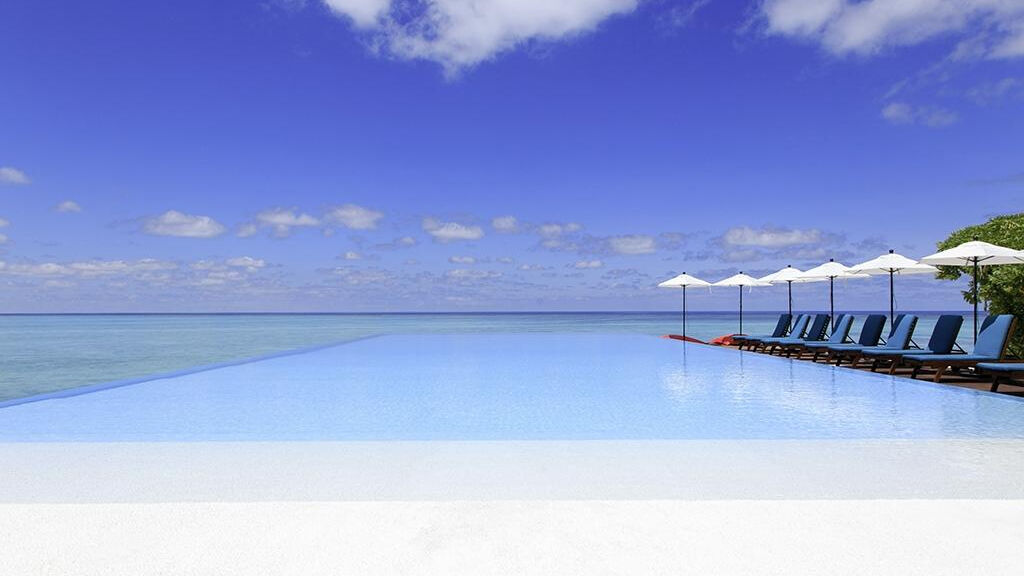 Summer Island Maldives