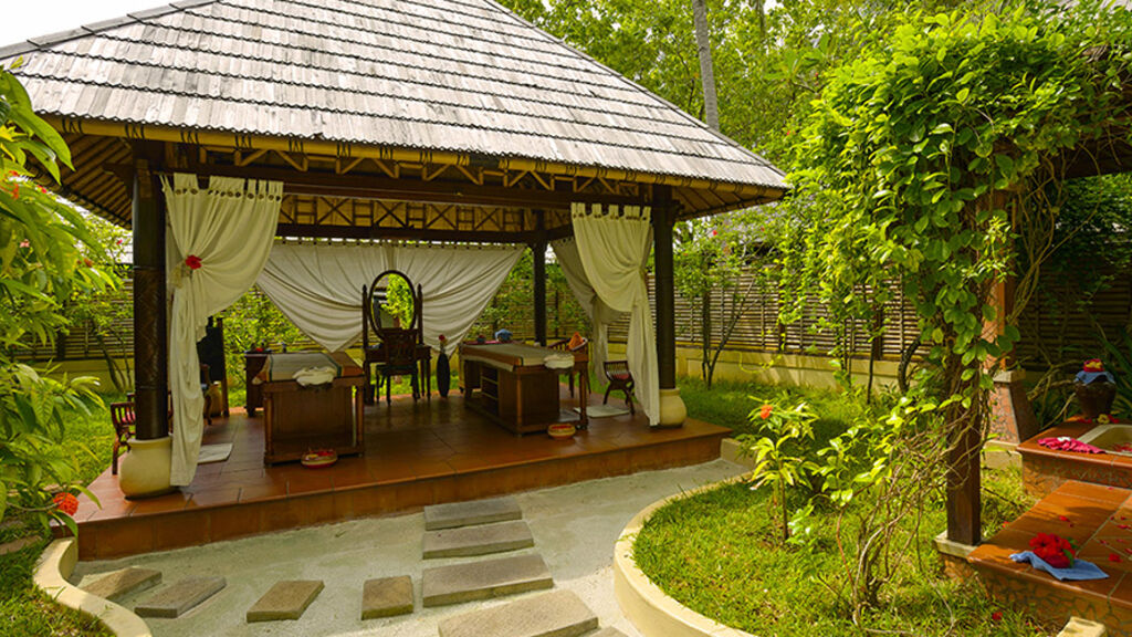 Sun Island Resort & Spa
