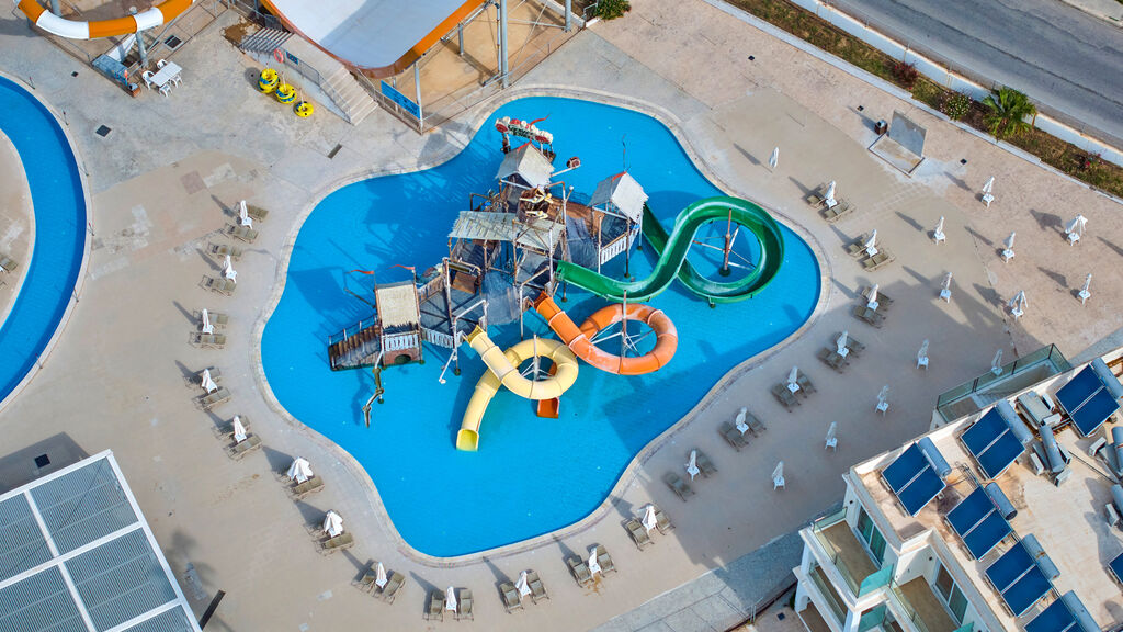 Sun Palace