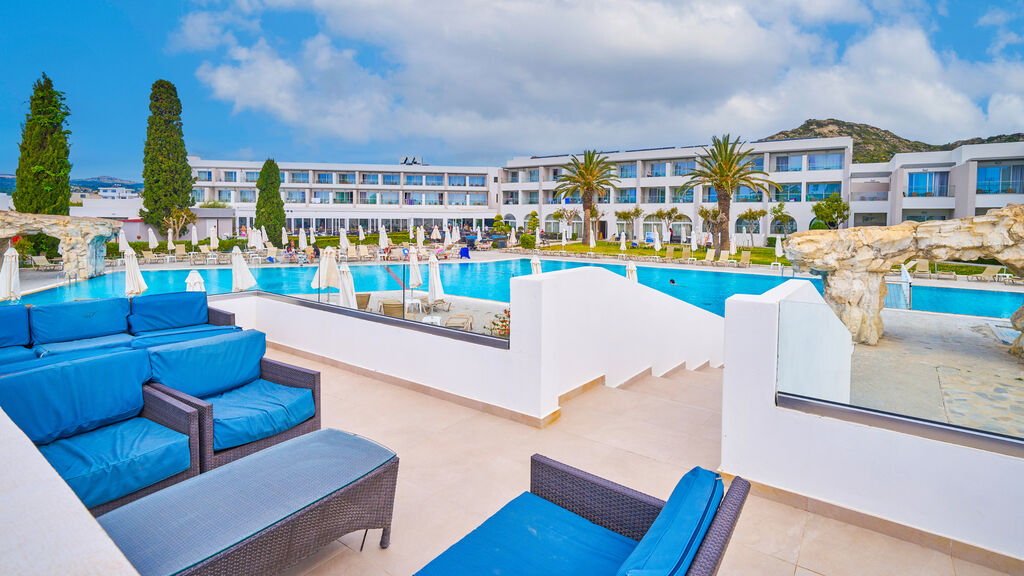 Sun Palace