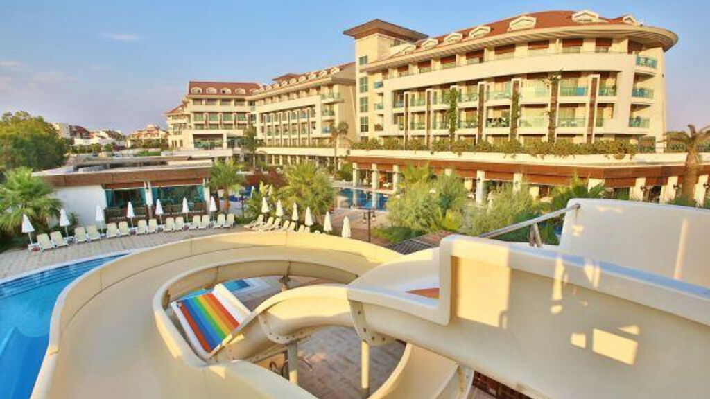 Sunis Evren Beach Resort