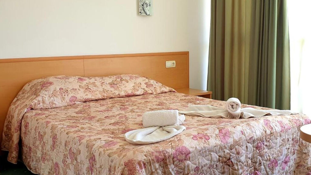 Sunny Day Club Hotel