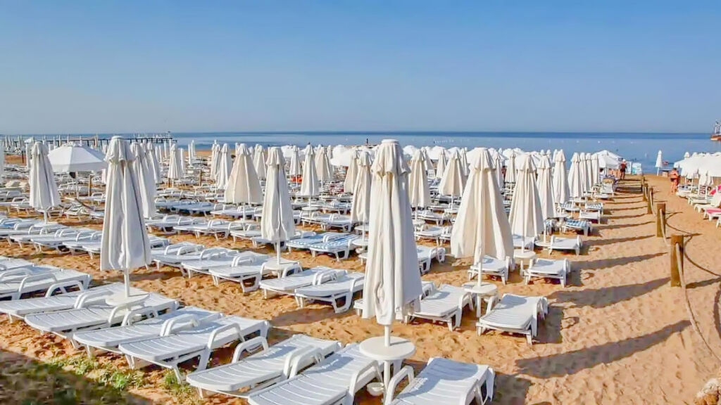 Sunrise Beach Side