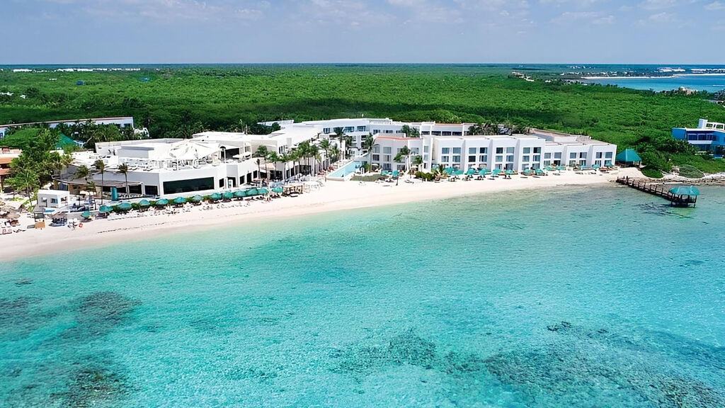 Sunscape Akumal Beach Resort