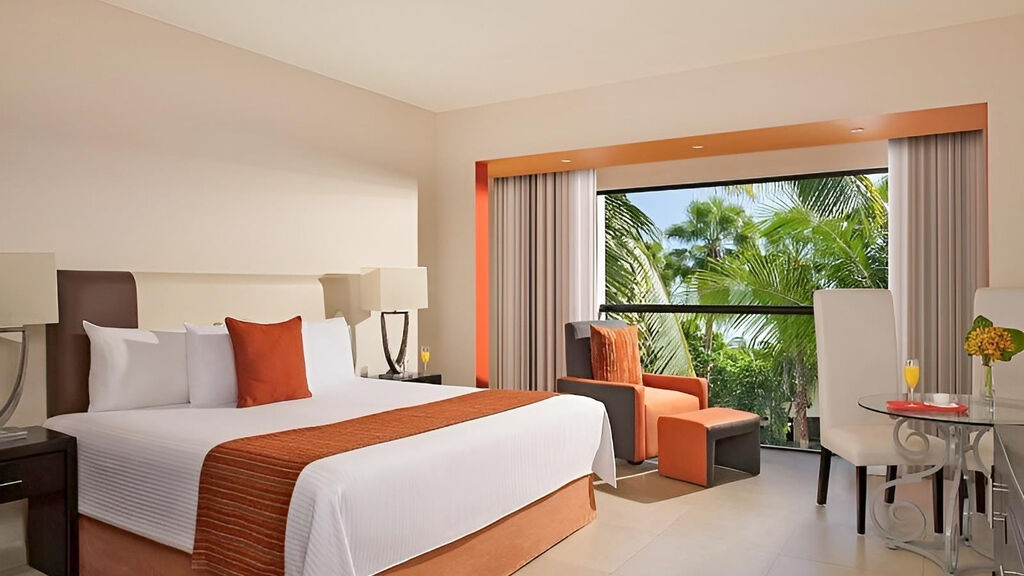 Sunscape Akumal Beach Resort