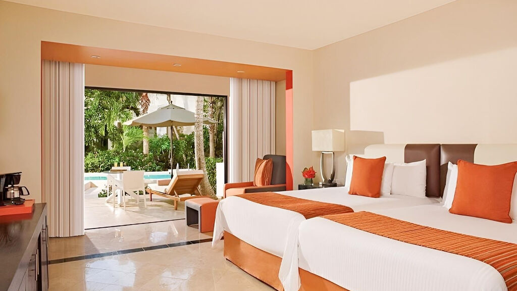 Sunscape Akumal Beach Resort