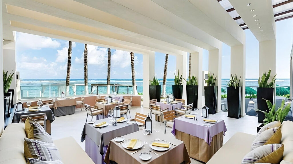 Sunscape Akumal Beach Resort