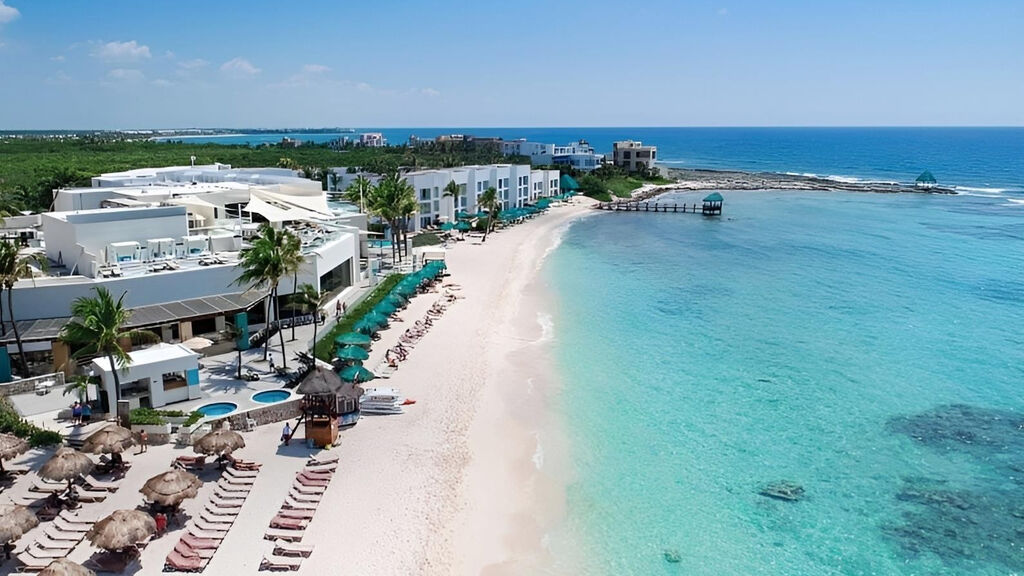 Sunscape Akumal Beach Resort