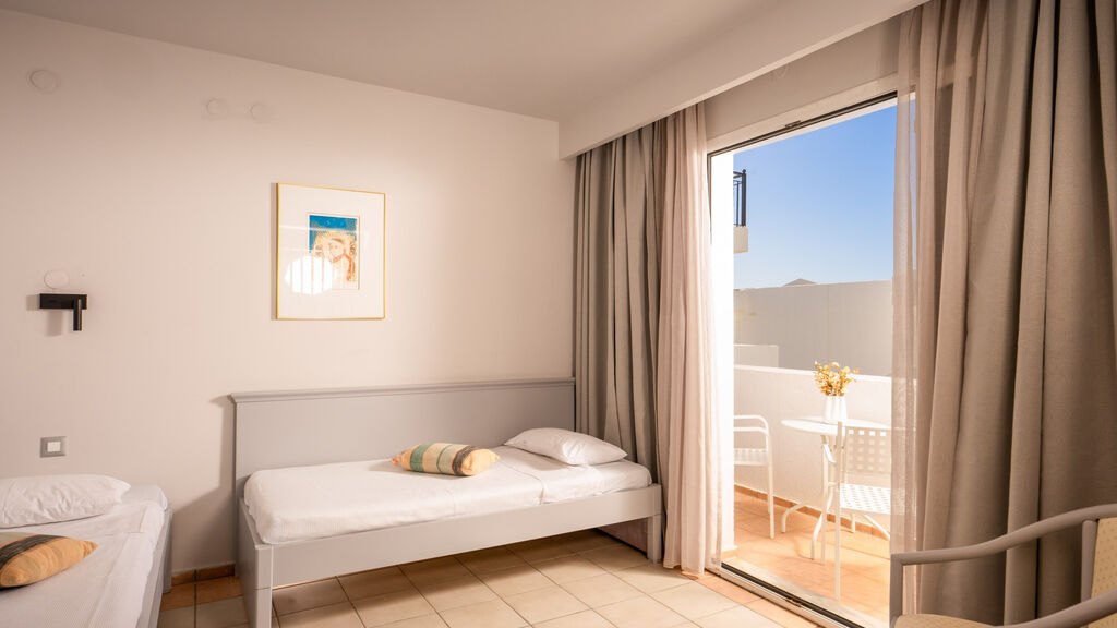 Sunshine Crete Village