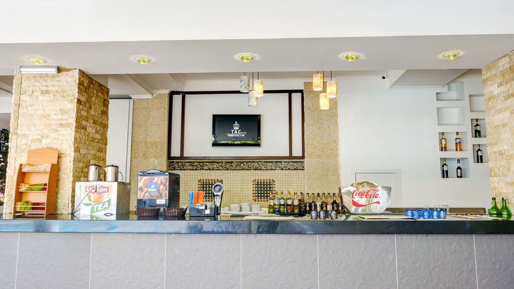 Tac Premier Hotel & Spa