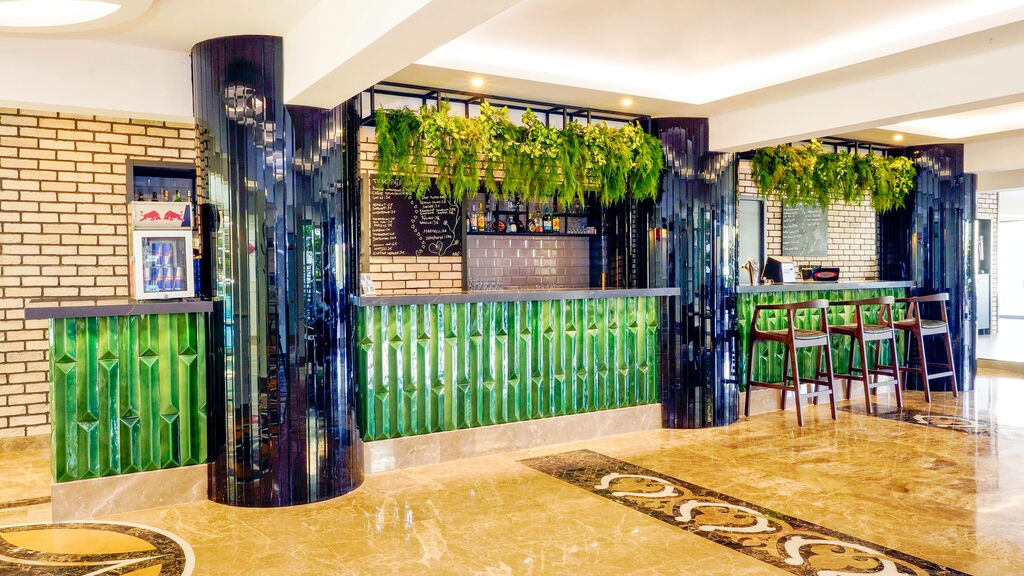 Tac Premier Hotel & Spa