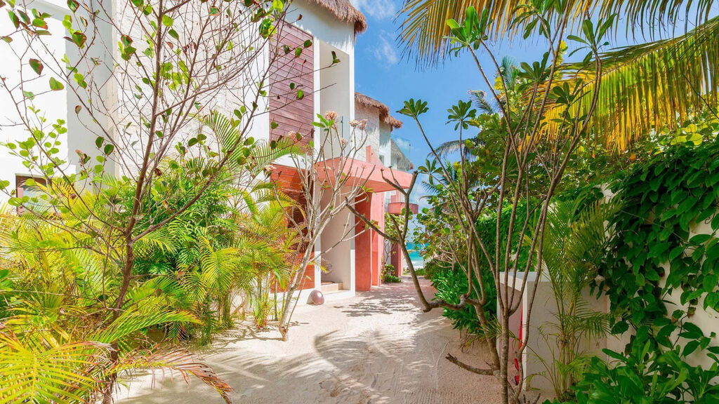 Tago Tulum By G Hotels
