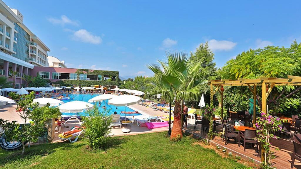 Telatiye Resort - Rodinný Pokoj