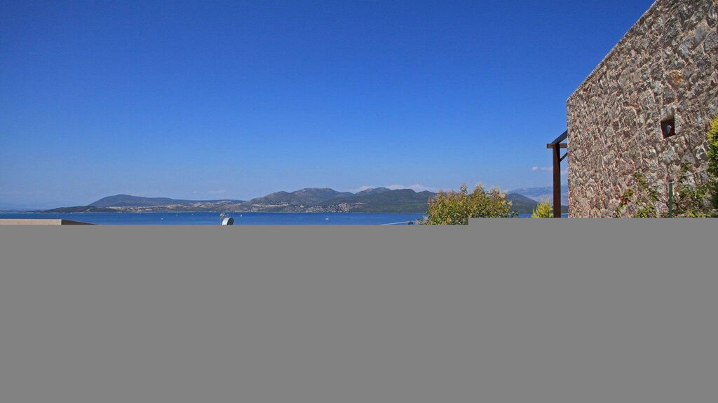 Tesoro Hotel Nikiana