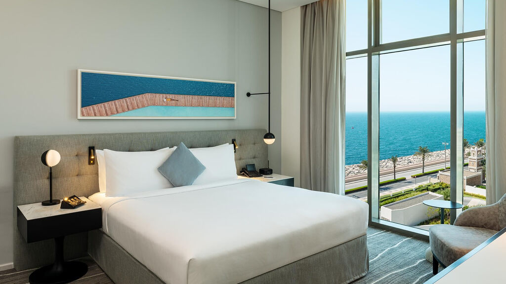 Th8 Palm Dubai Beach Resort Vignette Collection