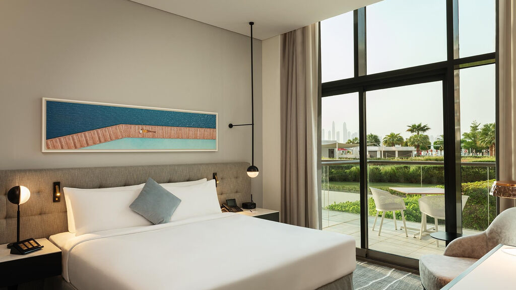 Th8 Palm Dubai Beach Resort Vignette Collection