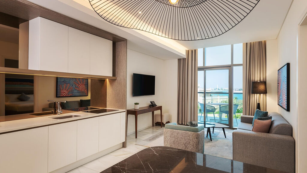 Th8 Palm Dubai Beach Resort Vignette Collection
