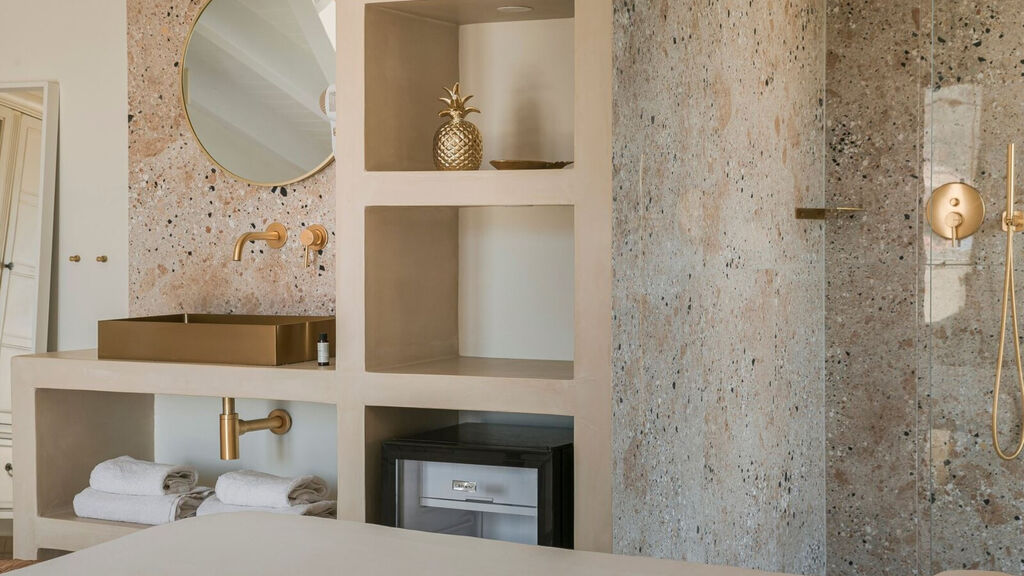 The Alley Boutique Hotel & Spa