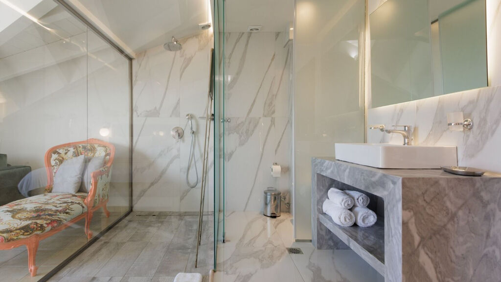 The Alley Boutique Hotel & Spa