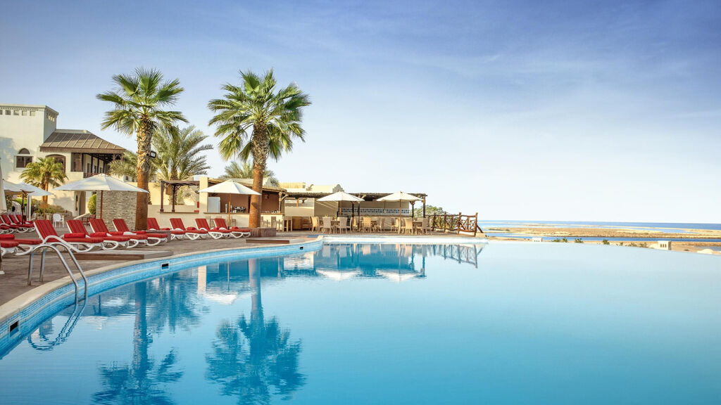 The Cove Rotana Resort 