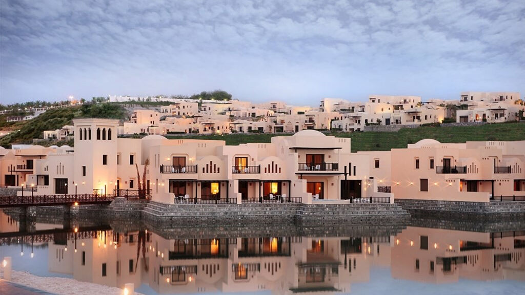 The Cove Rotana Resort 