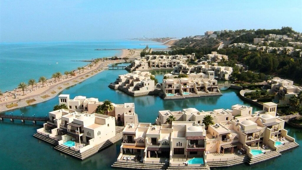 The Cove Rotana Resort 