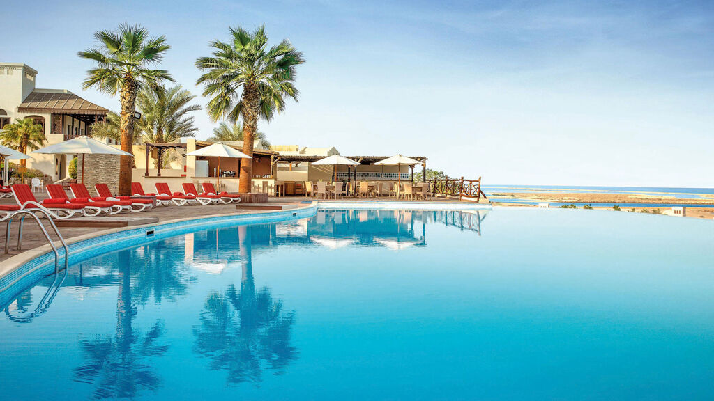 The Cove Rotana Resort 